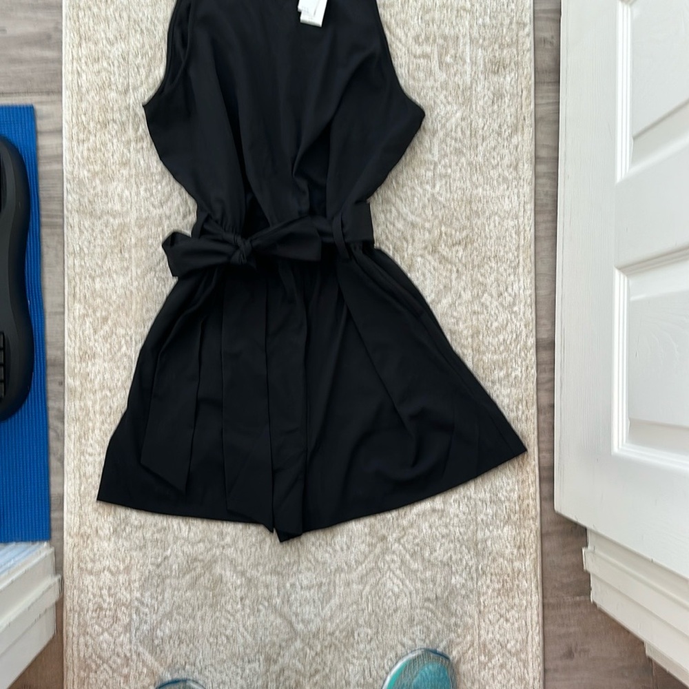 Banana Republic Black Sleeveless Romper 14